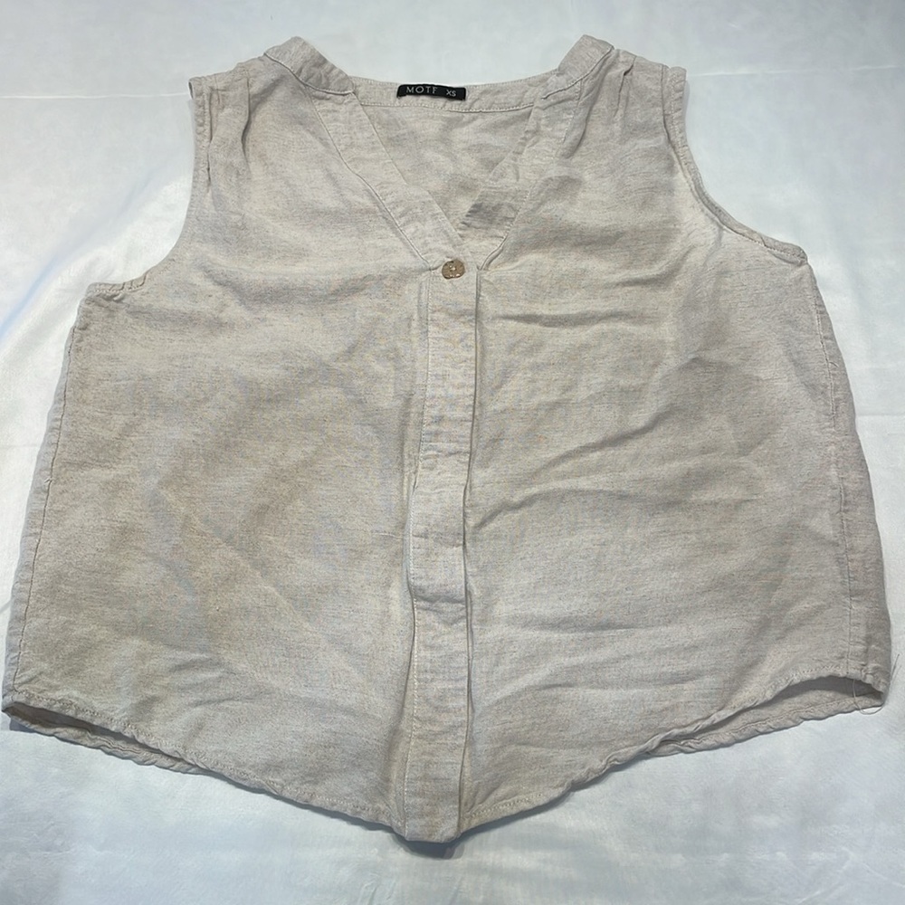 MOTF Linen Sleeveless Top XS Minimalist V Neck Button Front Summer Capsule Beach